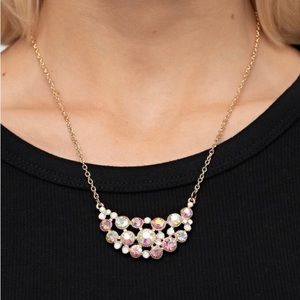 Necklace, medium length